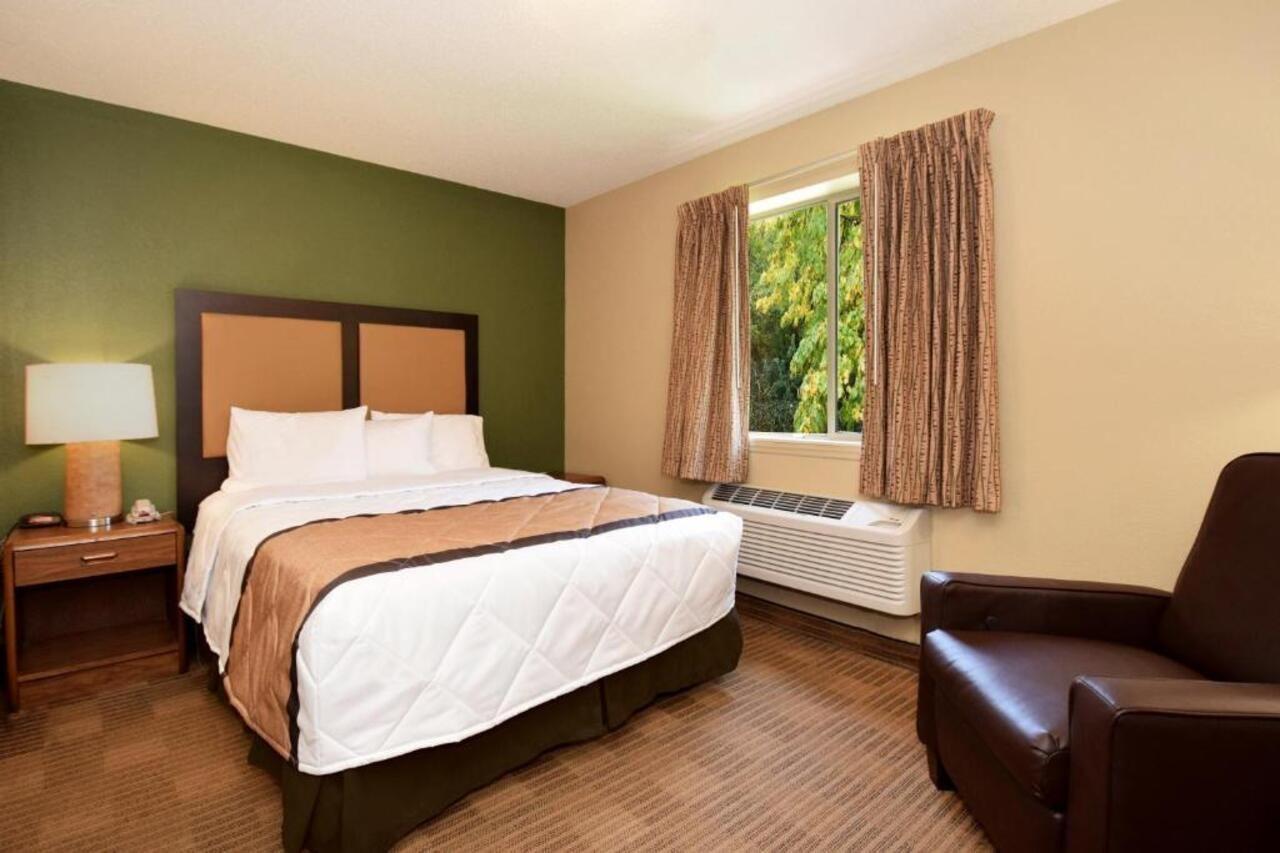Extended Stay America Suites - Raleigh - Cary - Harrison Ave Exterior foto