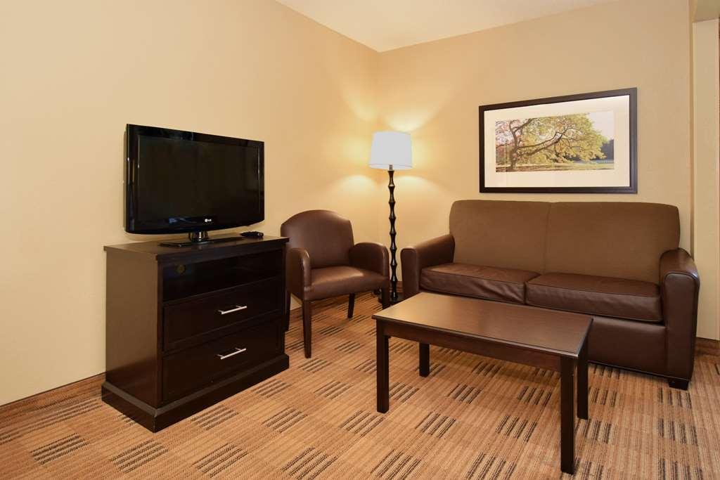Extended Stay America Suites - Raleigh - Cary - Harrison Ave Habitación foto