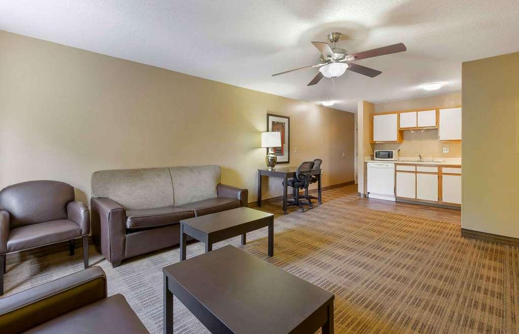 Extended Stay America Suites - Raleigh - Cary - Harrison Ave Habitación foto