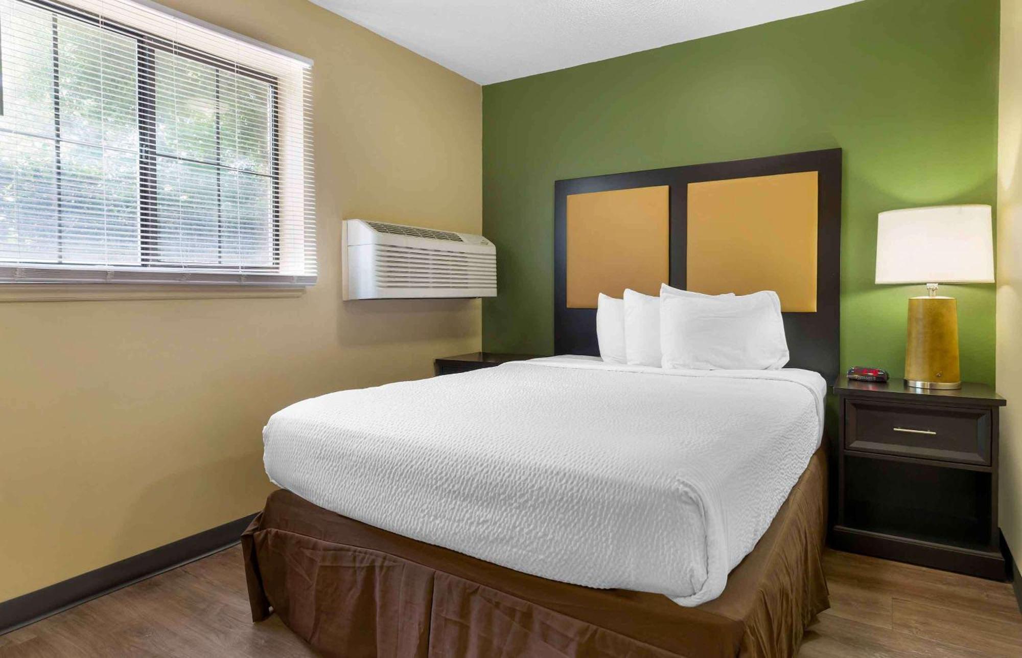 Extended Stay America Suites - Raleigh - Cary - Harrison Ave Exterior foto