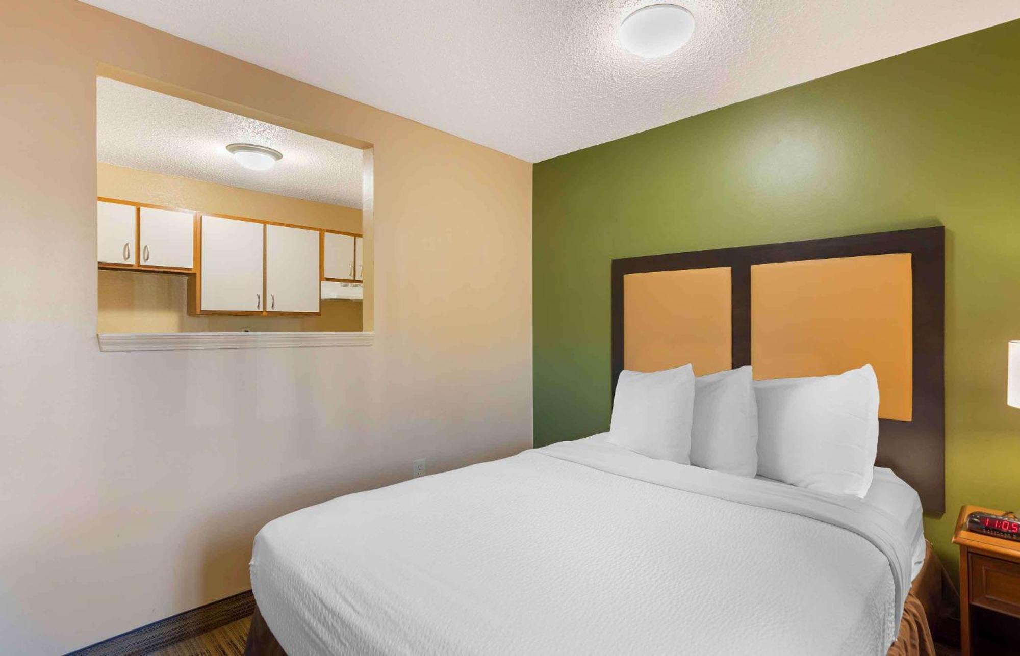 Extended Stay America Suites - Raleigh - Cary - Harrison Ave Exterior foto