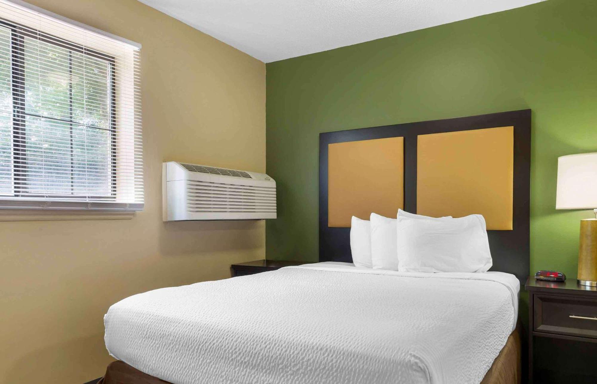Extended Stay America Suites - Raleigh - Cary - Harrison Ave Exterior foto