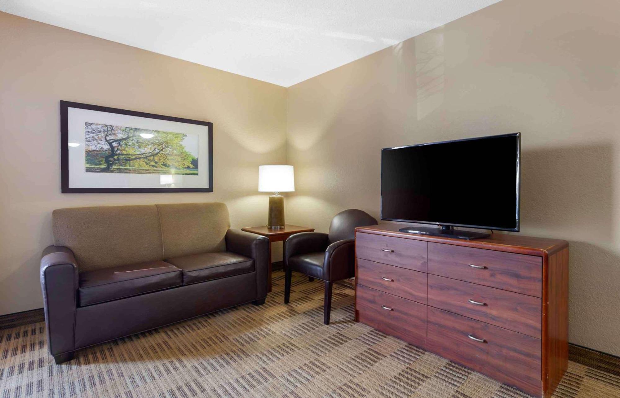 Extended Stay America Suites - Raleigh - Cary - Harrison Ave Exterior foto