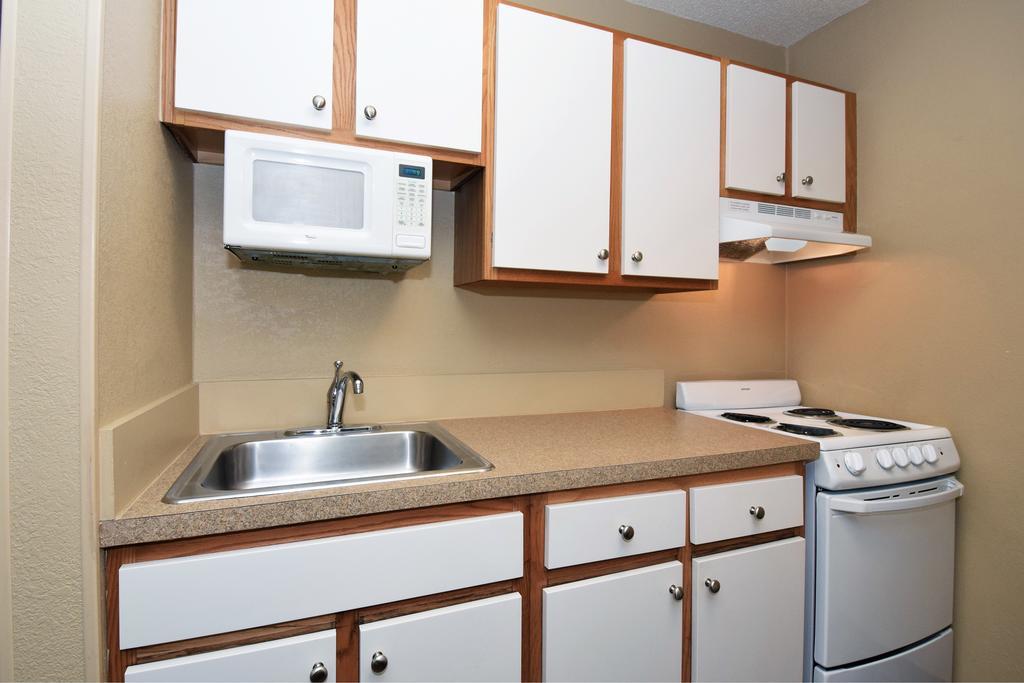 Extended Stay America Suites - Raleigh - Cary - Harrison Ave Exterior foto