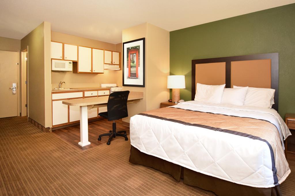 Extended Stay America Suites - Raleigh - Cary - Harrison Ave Exterior foto